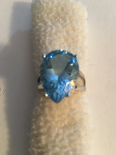 Load image into Gallery viewer, AQUAMARINE PEAR GEMSTONE RING
