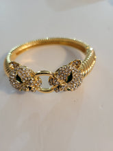 Load image into Gallery viewer, Gold/Green Decortive Bracelet
