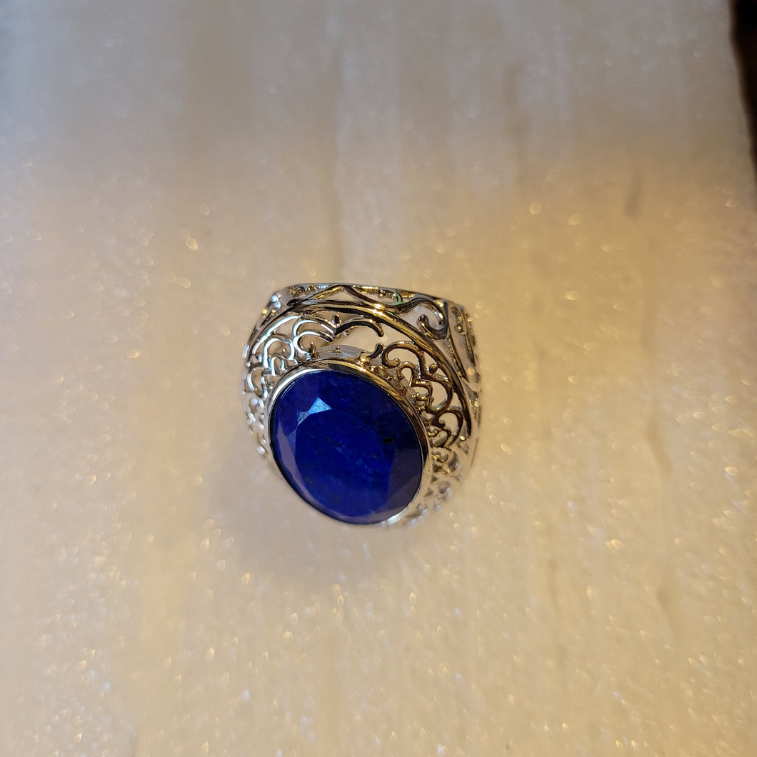 BLUE OVAL LAPIS COCKTAIL RING