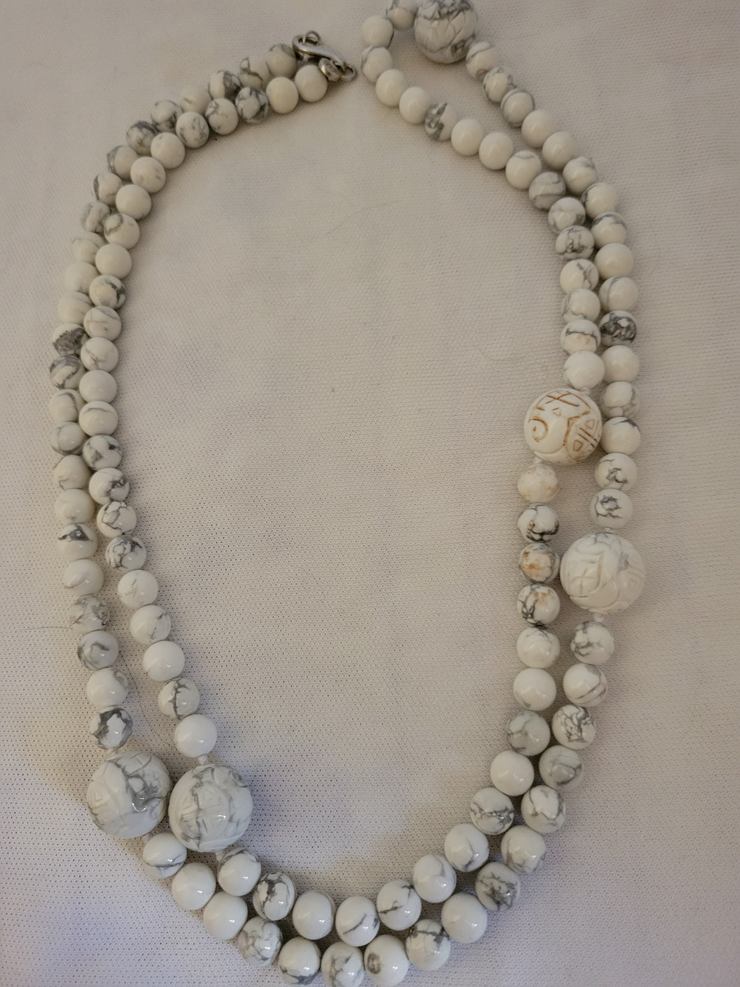 White Howlite Beaded Necklace